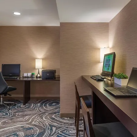 Courtyard By Marriott Portland City Center-2